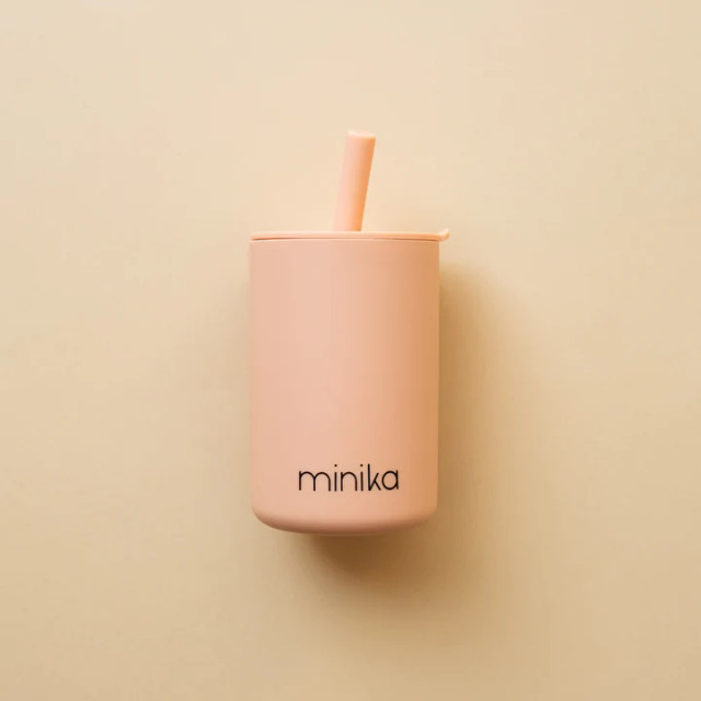 Minika Straw Silicone Cup with Lid - Blush