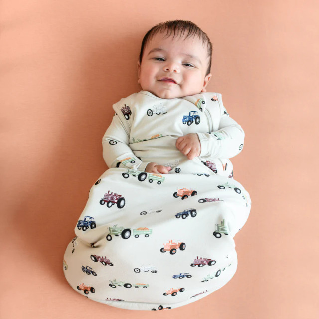Kyte Baby 2.5 TOG Sleep Bag - Tractor Kyte Baby 2.5 TOG Sleep Bag - Tractor