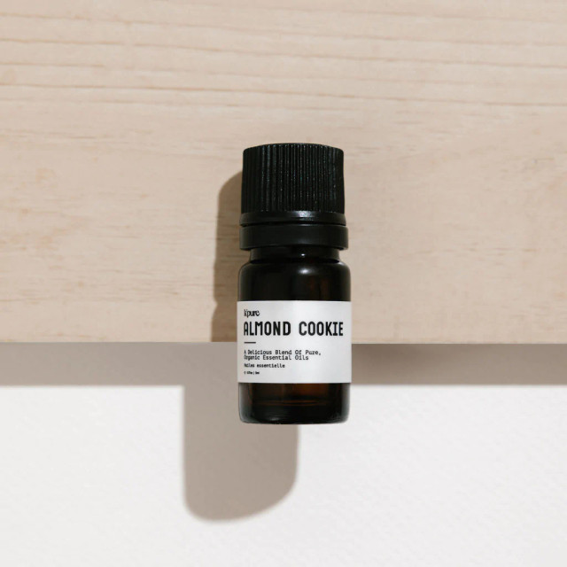 K'Pure Almond Cookie Delicious Essential Oil Diffuser Blend K'Pure Almond Cookie Delicious Essential Oil Diffuser Blend