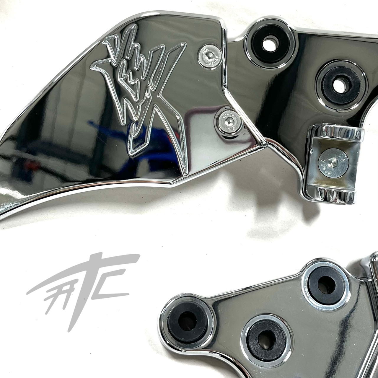 HAYABUSA CHROME KANJI FOOT PEG BRACKETS & HEEL GUARDS 20222024 SUZUKI