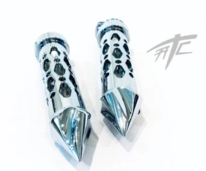 GSXR CHROME CUTS AND TWIST SPIKE HANDLEBAR GRIPS ALL SUZUKI GSXR 600 750 (01-20)