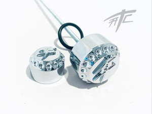 HAYABUSA CHROME DIAMOND CUT 3D KANJI MOTOR MOUNT PLUGS 2022 SUZUKI HAYABUSA