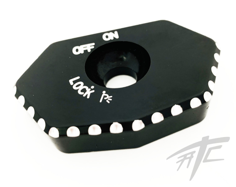 HAYABUSA BLACK CONTRAST DIAMOND CUT IGNITION KEY COVER 08-20 SUZUKI HAYABUSA