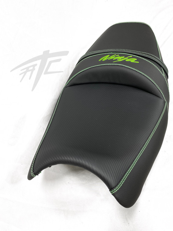 その他 Item 1 ZX14 !!EXCHANGE!! REUPHOLSTERED OEM SEAT BLACK/GREEN 06-11