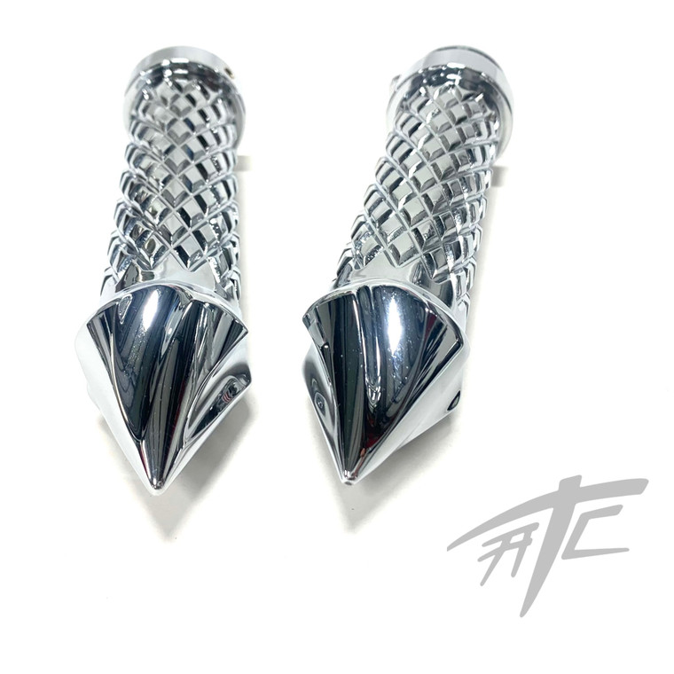 SPYDER GRIPS CHROME DIAMOND PATTERN TWIST SPIKES ALL CAN-AM SPYDER