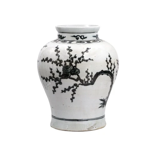 Yuan Blue and White Plum Jar
