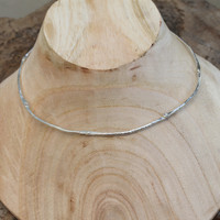 Feminine hinged silver collar necklace