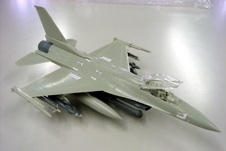 1/48 Tamiya F-16C Block 25/32 Falcon Plastic Model Kit - MMD