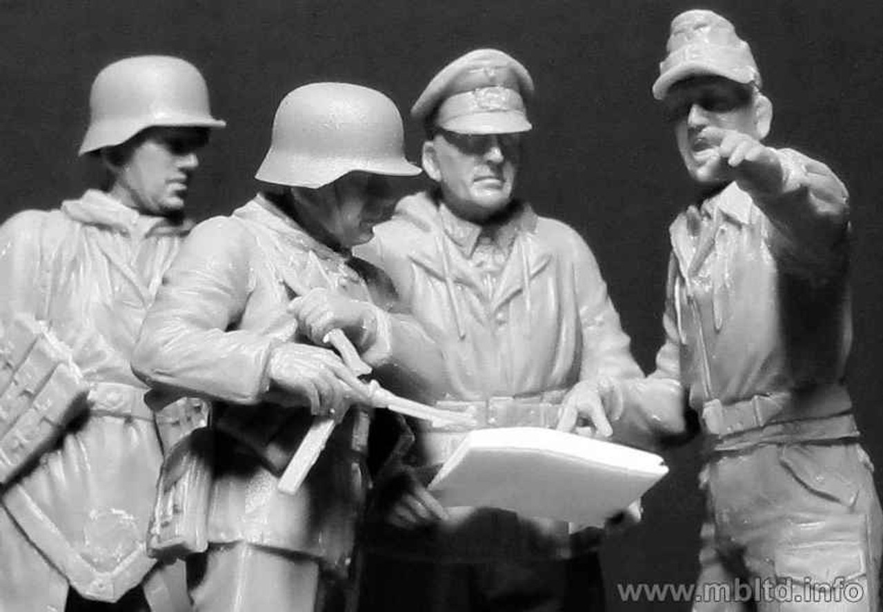 MBL35162 1/35 Master Box Lets Stop Them Here German Military Men 1945 x6 MMD Squadron