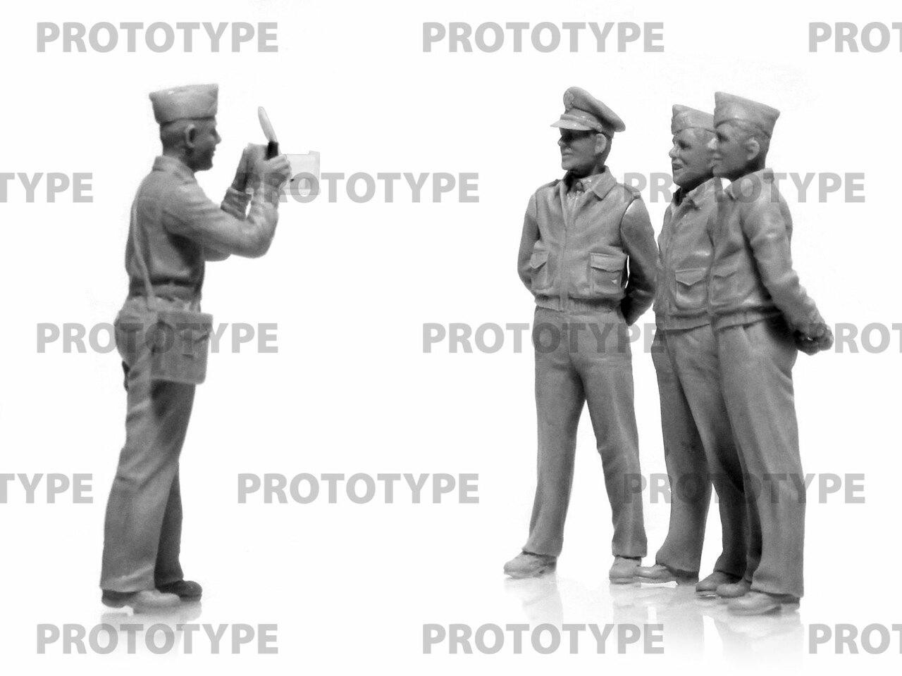 ICM32116 1/35 ICM Photo to Remember USAAF Pilots 1944-1945 MMD Squadron