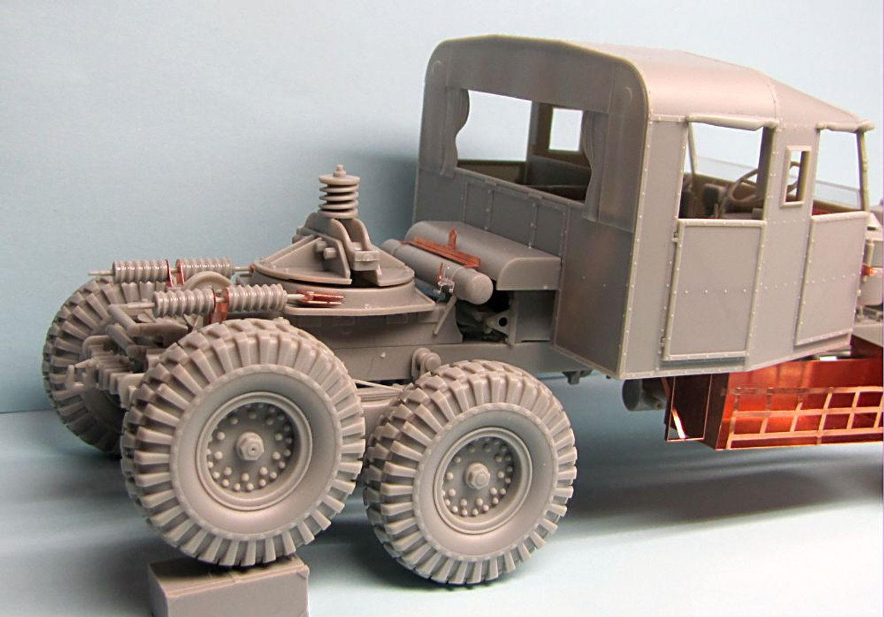 1/35 Thunder Model British Scammell Pioneer TRMU30/TRCU30 Tank 