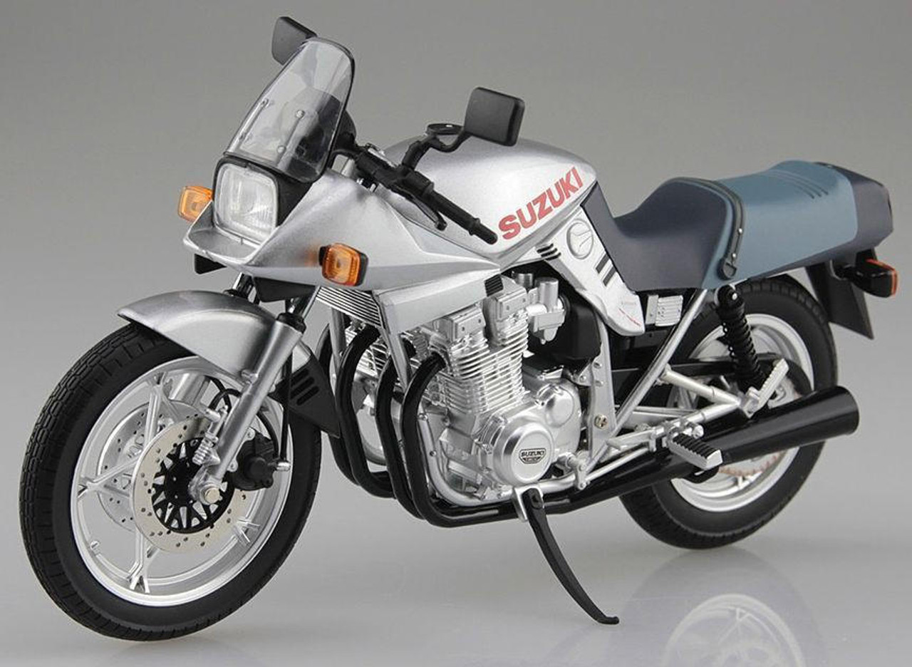 新作登場お得アオシマ 1/12 ヨシムラ スズキ KATANA GSX1100S カタナ 1990年式 銀 J-017-1 オートバイ