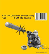 CMK-129-F35384 1/35 CMK Ukrainian Soldier Firing FGM-148 Javelin  129-F35384 MMD Squadron