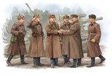 TRP0428 1/35 Trumpeter Soviet Artillery Commander Inspection Figure Set, 6-Pack  MMD Squadron