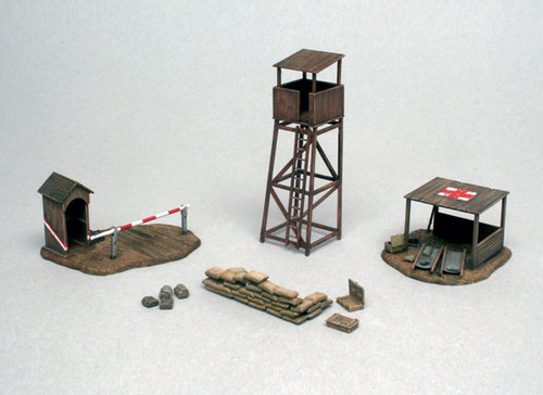 ITL556130 1/72 WWII Battlefield Buildings First-Aid Post, Check Point and Tower MMD Squadron