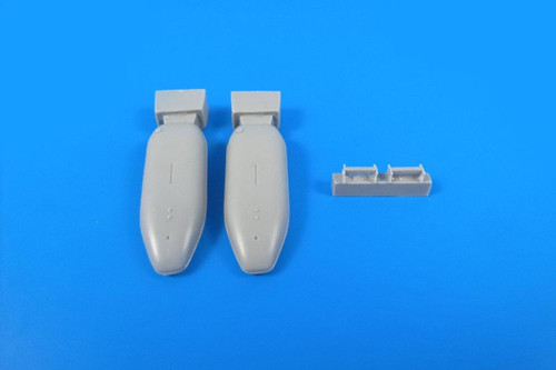 CMK-129-Q72264 1/72 CMK P-47D/M Thunderbolt - 200 US gal External Drop Tank 2pcs set for any P47D/M Thunderbolt kit Resin MMD Squadron