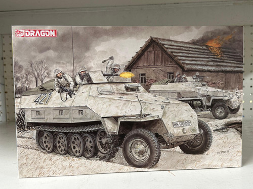 DML6980 1/35 Dragon Sd.Kfz.251/1 Ausf.D Halftrack  MMD Squadron