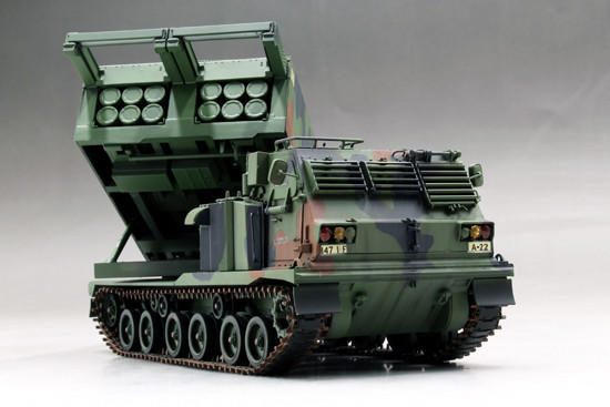 1/35 Trumpeter US M270/A1 Multiple Launch Rocket System - Squadron.com