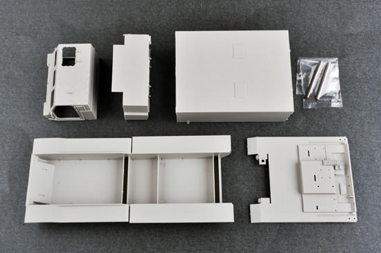 Amazon | トランペッター 1/35 アメリカ陸軍 M270/A1 MLRS 多