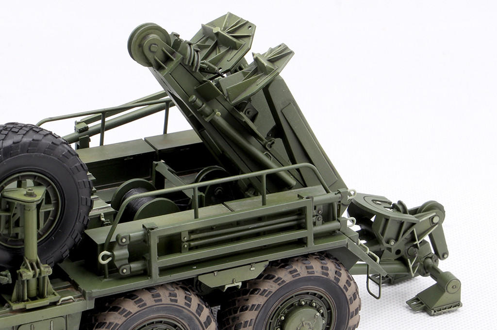 1/35 Trumpeter KET-T Recovery Vehicle based on MAZ537 Heavy Truck