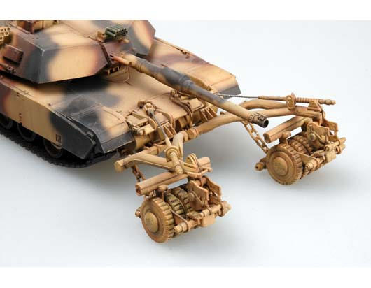 1/35 Trumpeter M1A1/A2 Tank (5 in 1) - Squadron.com