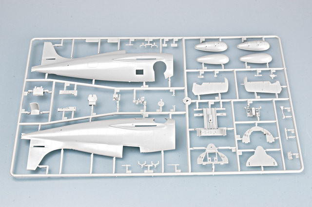 1/32 Trumpeter F4F3 Wildcat Fighter Late Version - Squadron.com
