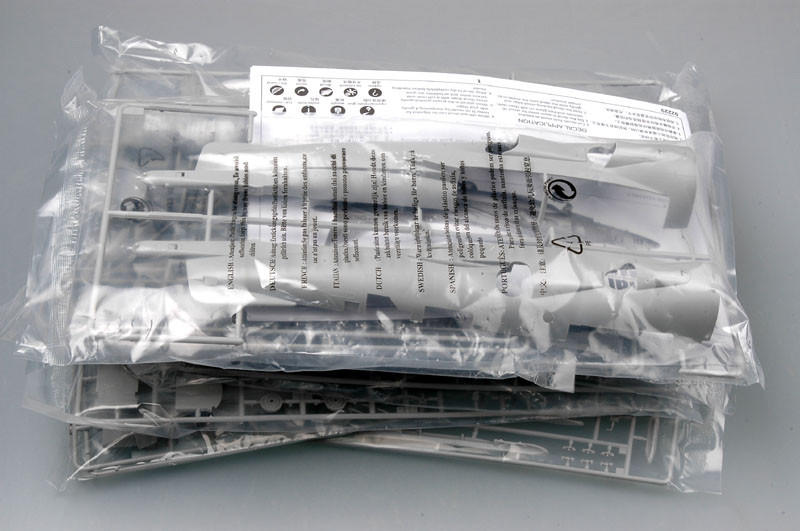 1/32 Trumpeter AV8B Harrier II Early Version Attack Aircraft