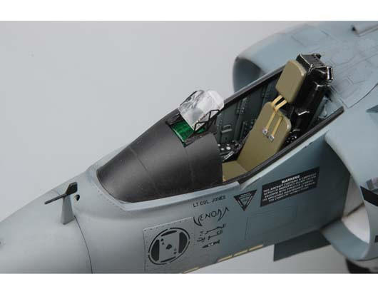 トランペッター AV-8B Harrier II 1:32 Amazon.com: Trumpeter 1/32 AV8B Harrier II Plus Version
