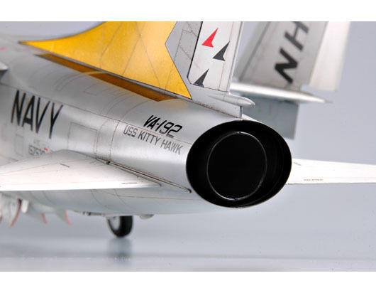 1/32 Trumpeter A7E Corsair II Aircraft - Squadron.com