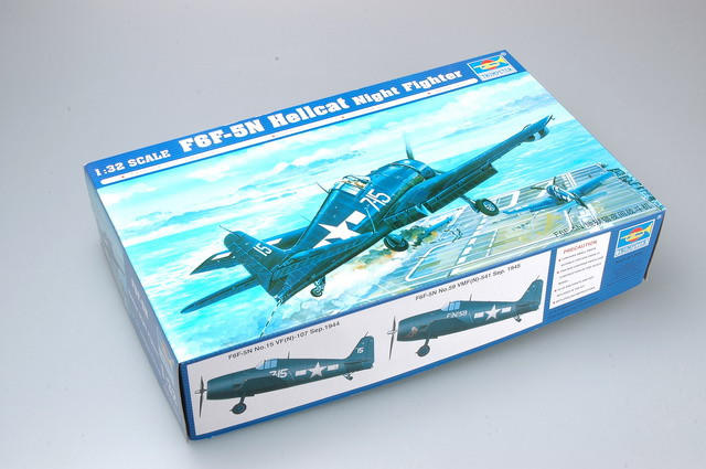 1/32 Trumpeter F6F5N Hellcat Fighter - Squadron.com