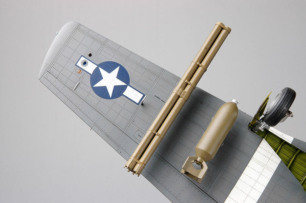 1/32 Trumpeter P51B Mustang Fighter - Squadron.com