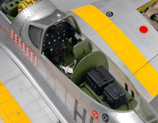 1/32 Trumpeter P51D Mustang IV Fighter - Squadron.com