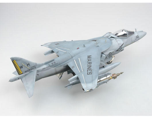 1/32 Trumpeter AV8B Harrier II Night Attack Aircraft