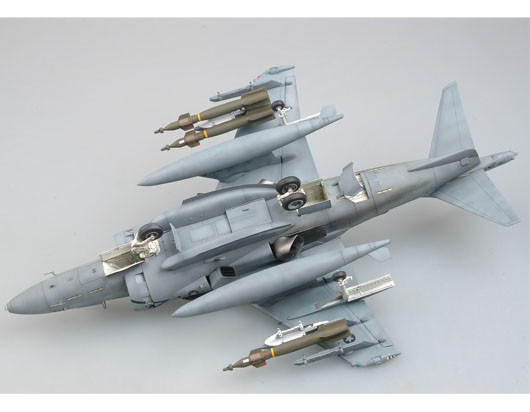 1/32 Trumpeter AV8B Harrier II Night Attack Aircraft