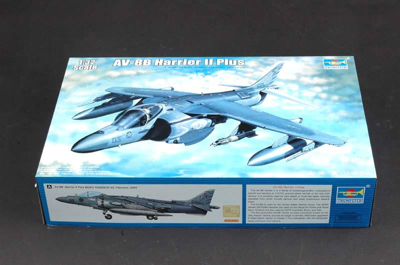 トランペッター 1/32AV-8BハリアーII（: Trumpeter 1⁄32 AV8B