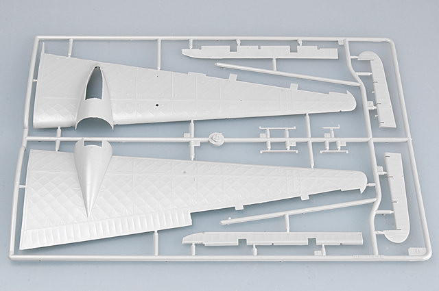 1/48 Trumpeter Vickers Wellington Mk III British Bomber - Squadron.com