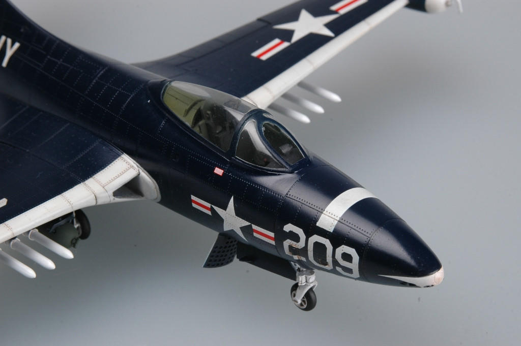 美品 Grumman F9F-2 Panther アメリカ 戦闘機 1/48模型 1/48 Trumpeter F9F2 Panther USN Fighter - Squadron.com