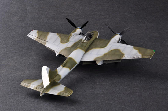 1/48 Trumpeter DeHavilland Hornet F3 Fighter - Squadron.com