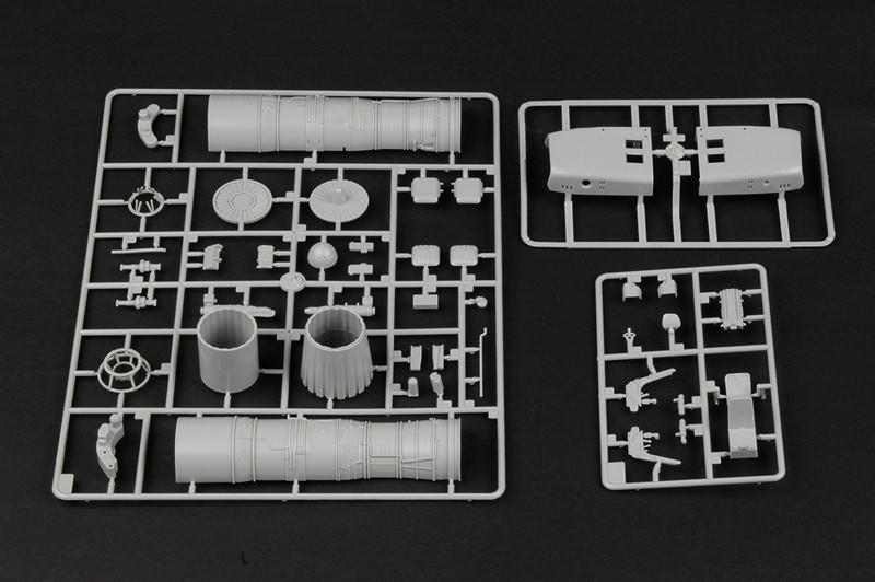 トランペッター　1/32 MiG-23ML Amazon.com: Trumpeter 1/32 MiG23ML Flogger G Soviet Fighter