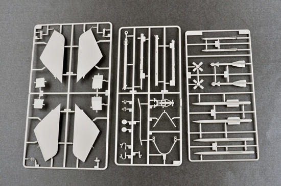 Russian MIG-29UB Fulcrum 1/32スケール 1/32 Trumpeter Russian MiG29UB Fulcrum Fighter - Squadron.com