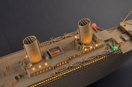 1/200 Titanic Animals Set (38 Pieces) – Tori Factory FS-02 – Unassembled Model Kit