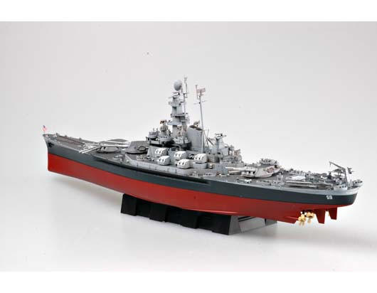 USS MASSACHUSETTS BB-59 1/350 プラモデル 1/350 Trumpeter USS Massachusetts BB59 Battleship - Squadron.com