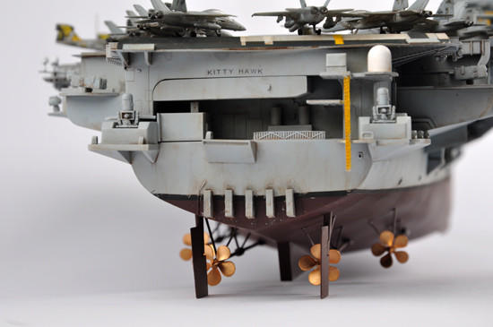 1/350 Trumpeter USS Kitty Hawk CV-63 Aircraft Carrier Plastic