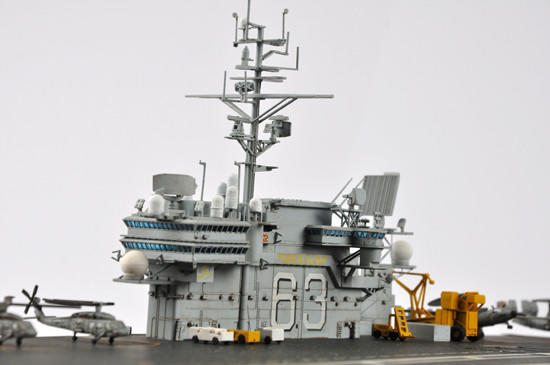 1/350 Trumpeter USS Kitty Hawk CV-63 Aircraft Carrier Plastic