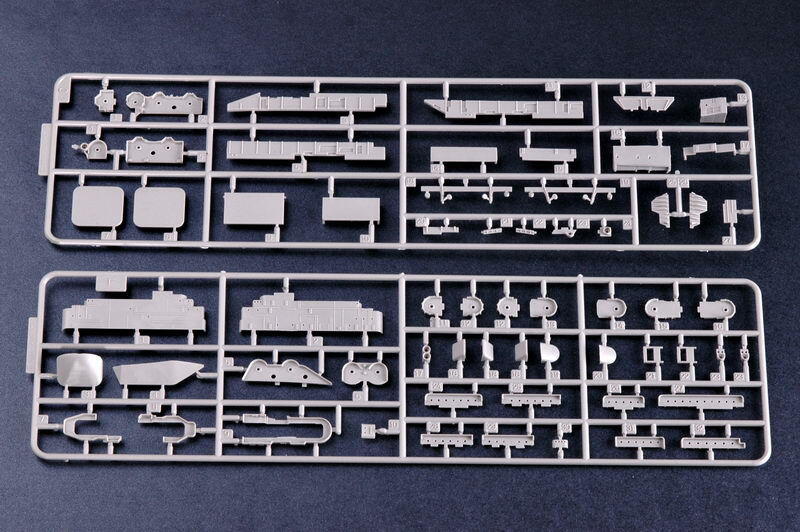 USS Franklin Trumpeter 1⁄700 CV13 Aircraft Carrier - CV-13 05730