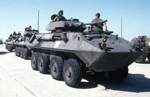 【MIYAVI】トランプ 1/72 Trumpeter USMC LAV-25 8x8 Light Armored Vehicle