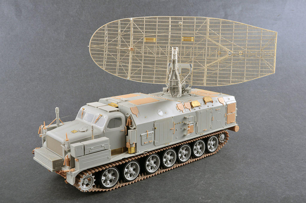 1/35 Trumpeter P40/1S12 Long Track S-Band Acquisition Radar System