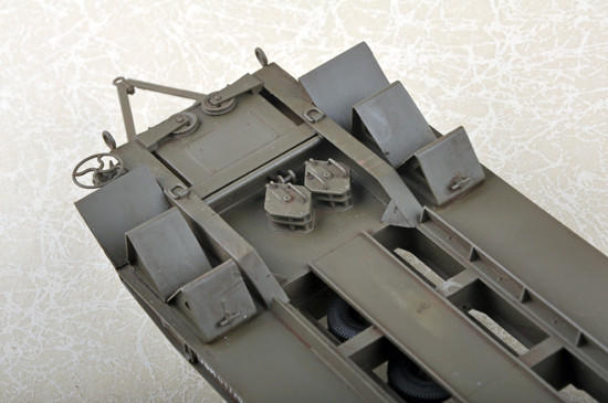 1/35 i Love Kit US M19 Tank Transporter w/Hard Top Cab - Squadron.com