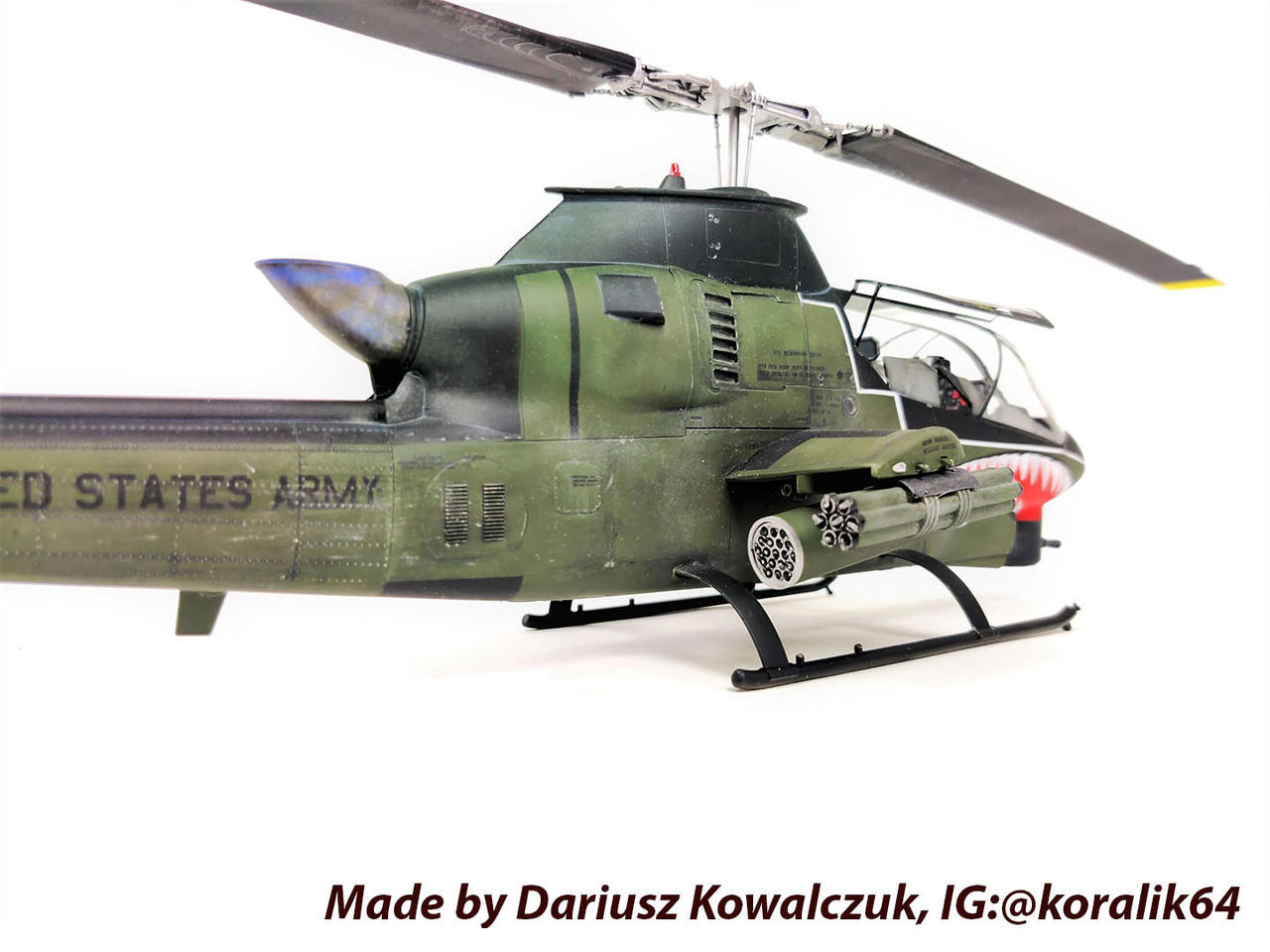 1/32 ICM AH-1G Cobra (late production), US Attack Helicopter