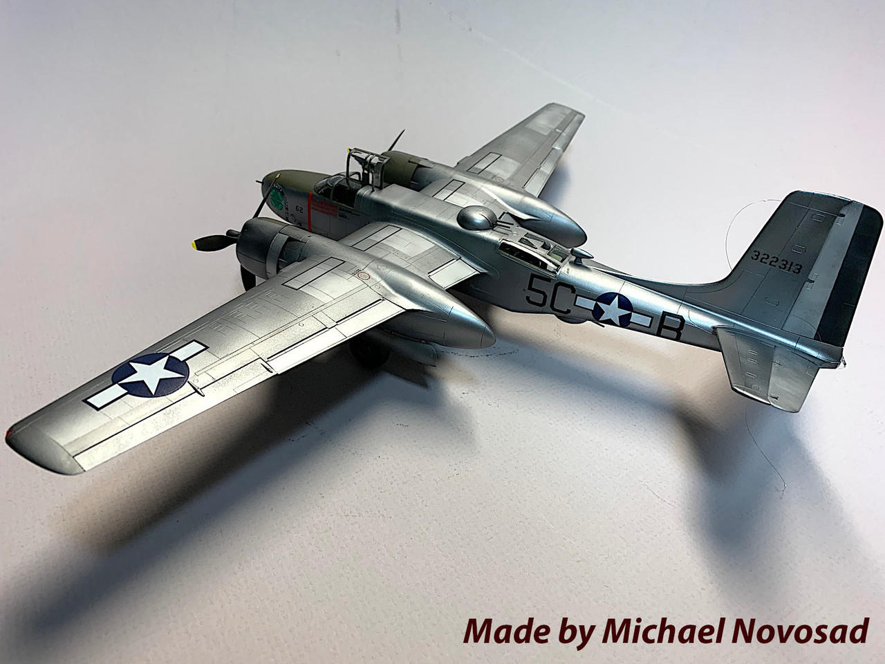 1/48 ICM A-26B-15 Invader, WWII American Bomber - Squadron.com